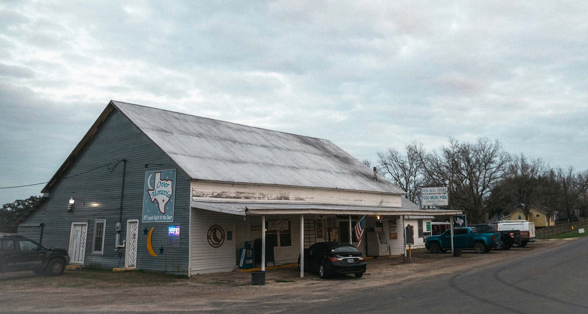 A Grand Tour of Texas's Dive Bars
